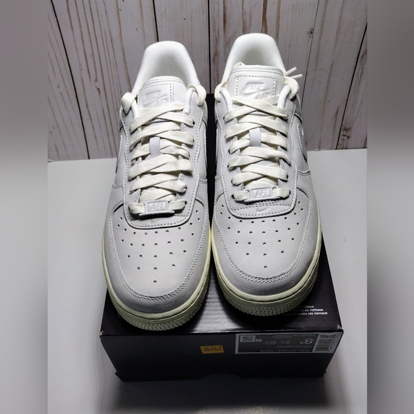 Nike Air Force 1 PRM MF Summit White New in Box women's - Picture 4 of 9
